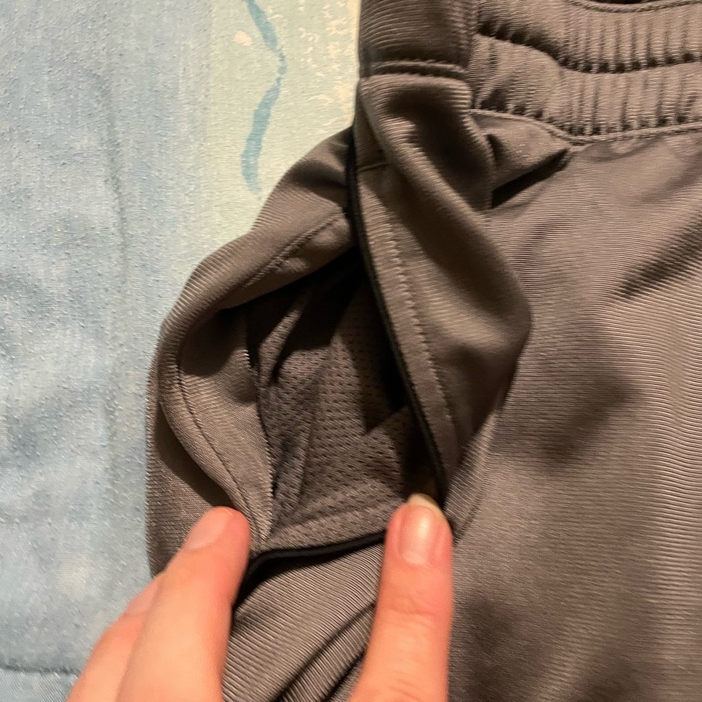Under Armour Gray Size Large Loose Sweatpants - Picture 4 of 9